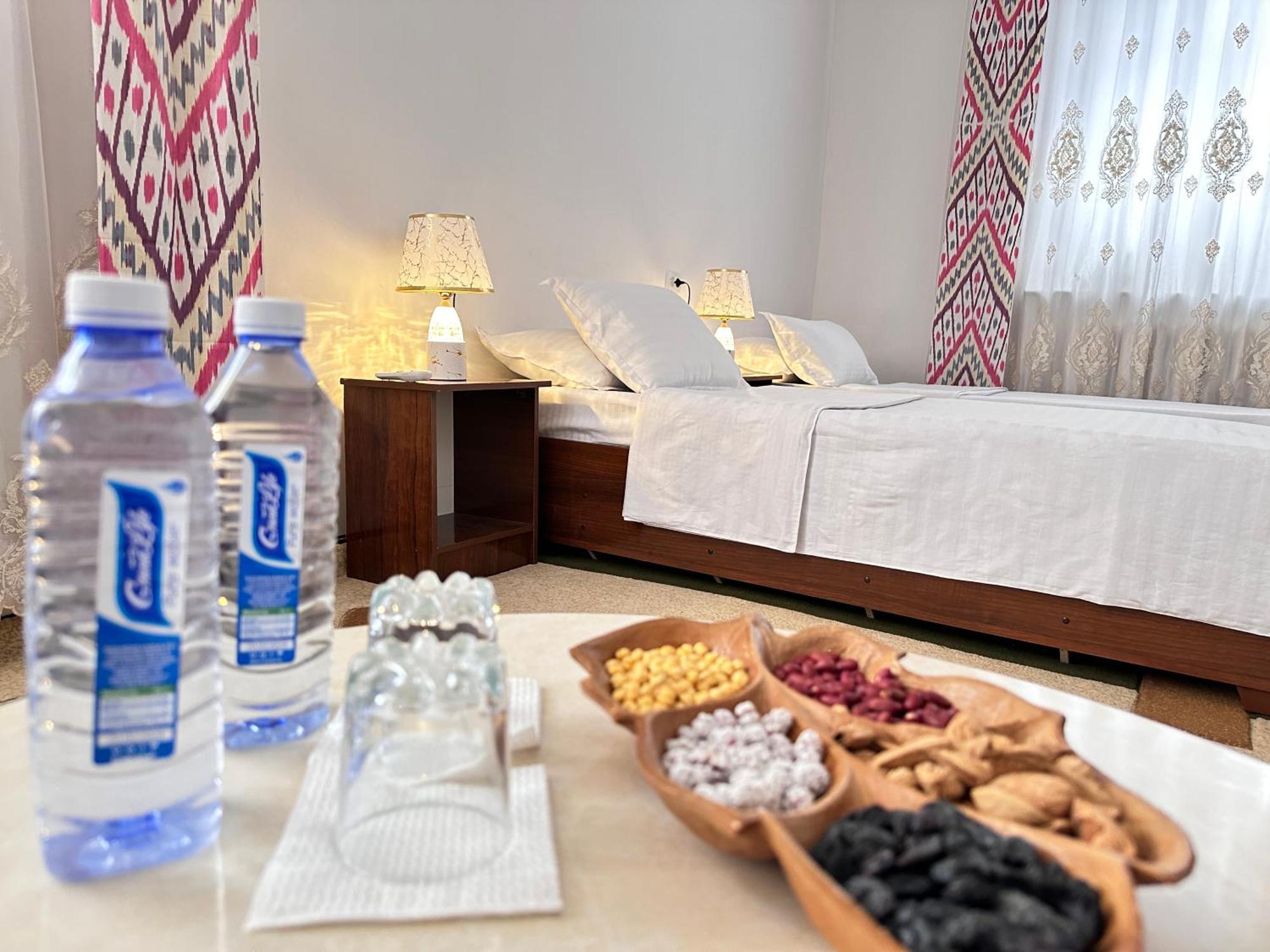 Gold Khiva Bed and Breakfast Buitenkant foto