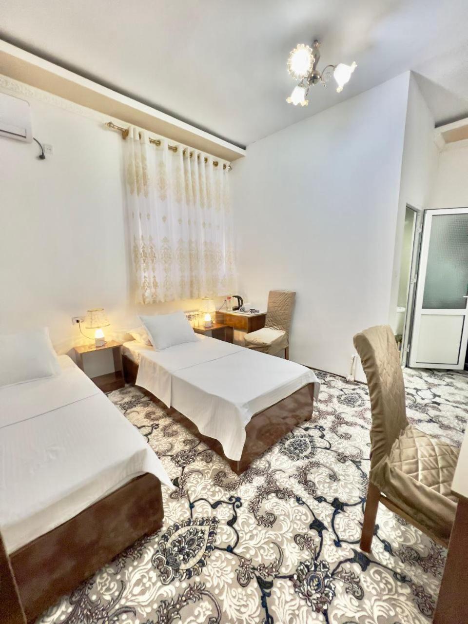 Gold Khiva Bed and Breakfast Buitenkant foto